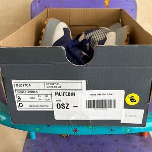 Very FUN/FUNKY New Balance sneakers 💗